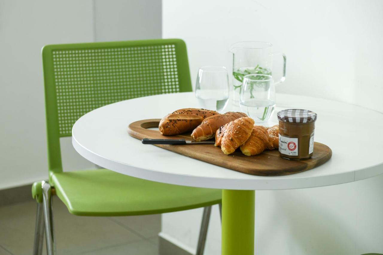 דירות גני תערוכה - Tlv University Apartments Near Expo By Sea N' Rent Tel-Aviv Extérieur photo